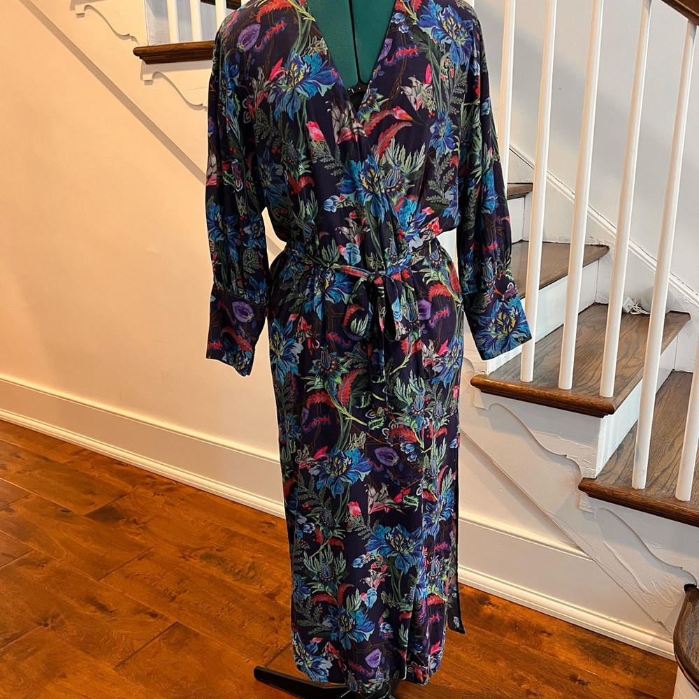 Floral Women's wrap dress with tie waist